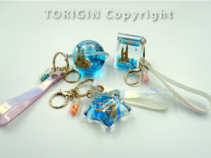 Alternative view of Float Keychain - Petronas Twin Towers